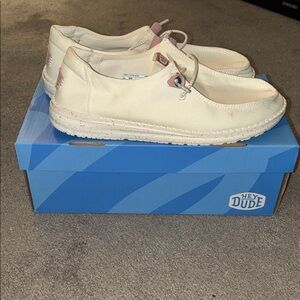 Hey Dude Women's Wendy Cream Loafers with Pink Accents